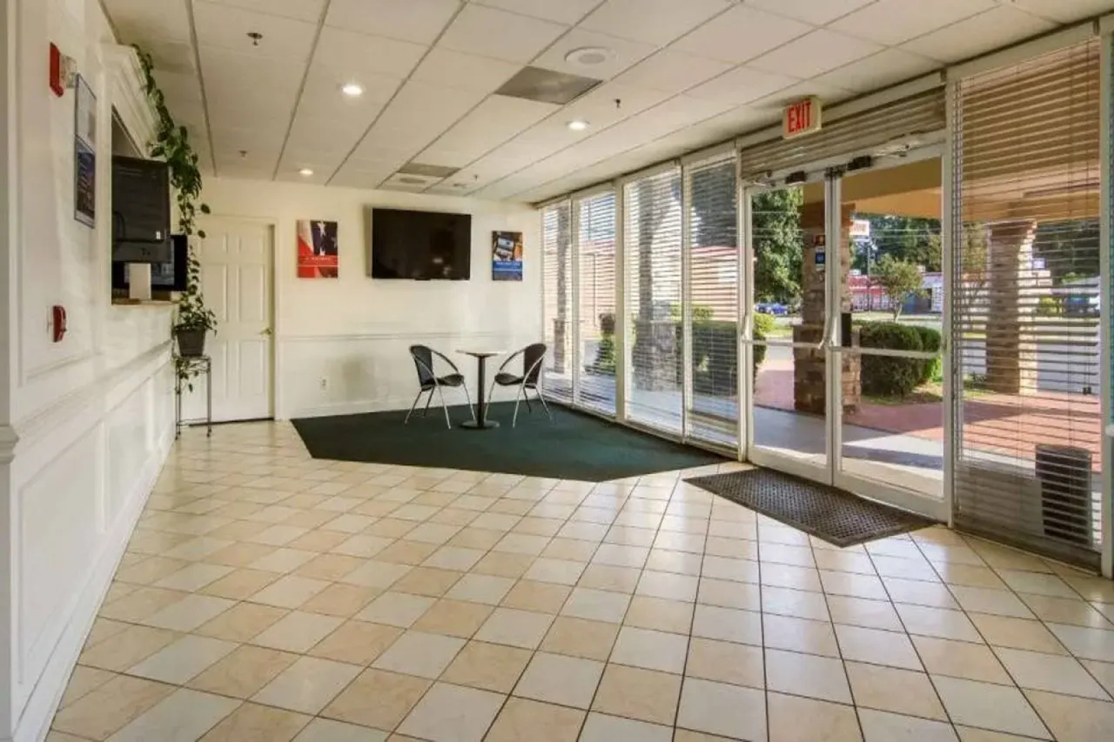 Motel 6 Warner Robins, GA