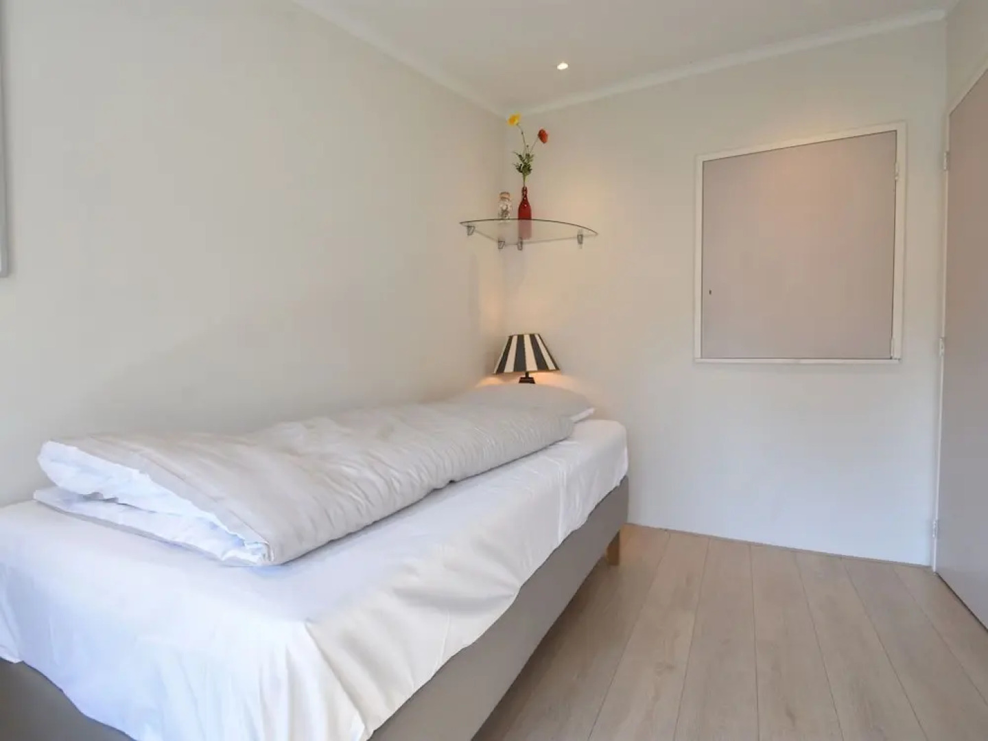 Cozy Holiday Home in Flushing near Sea