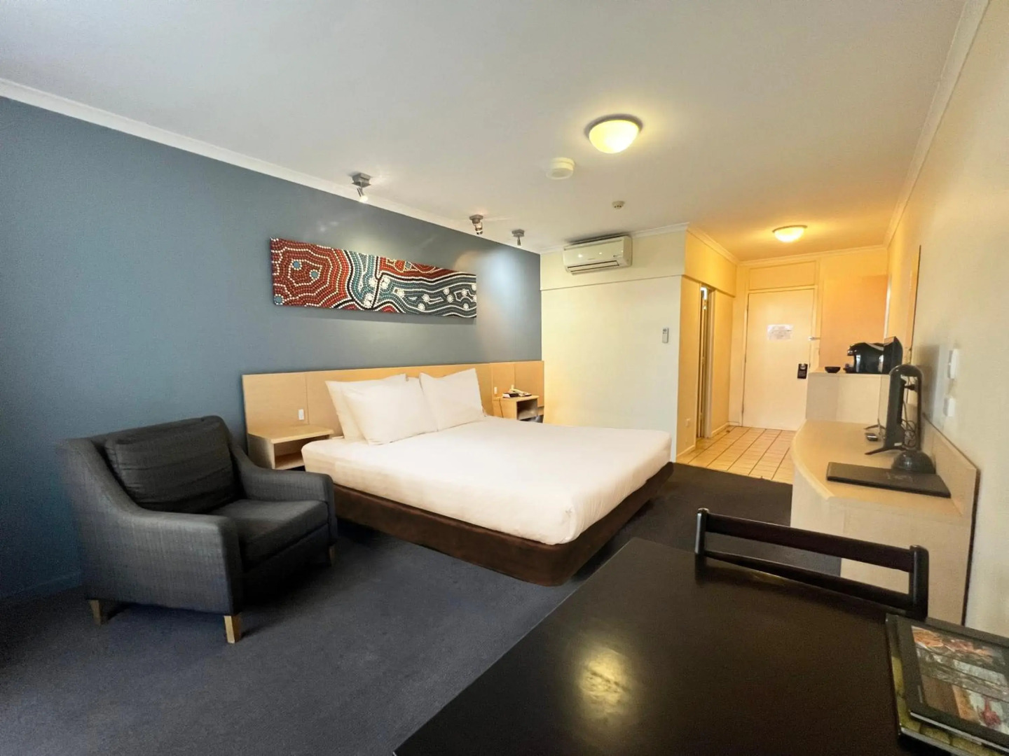 Stay at Alice Springs Hotel