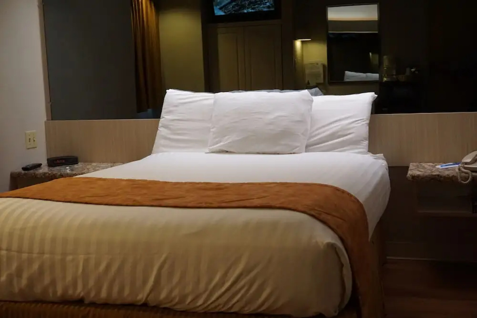 CenterWay Hotel Tonawanda