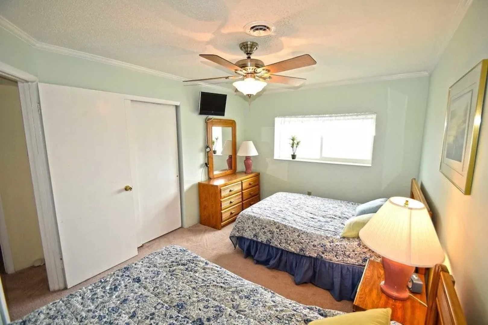 Harbour Island 403m 2 Bedroom Condo by RedAwning