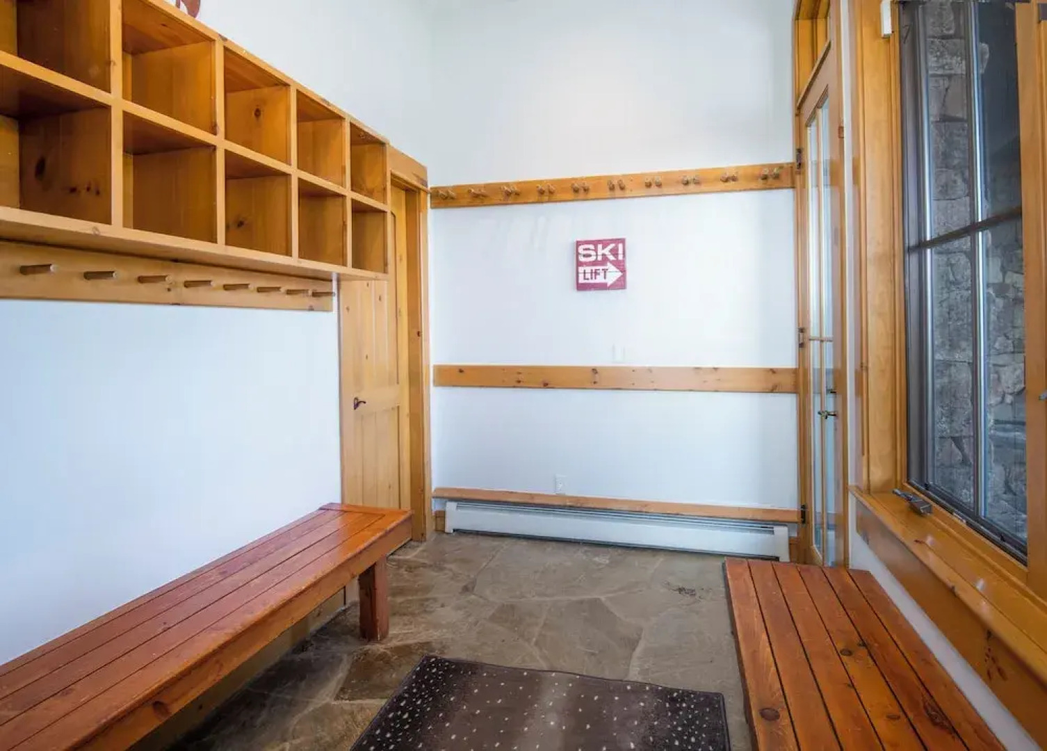 Snowberry by Elevation Accommodations