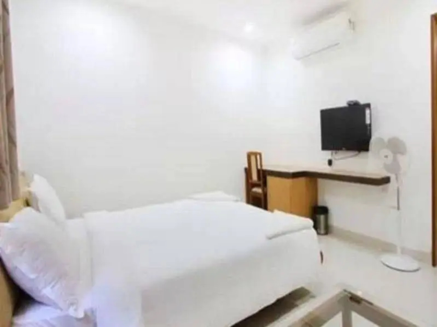 Sybaritic Suites Gachibowli
