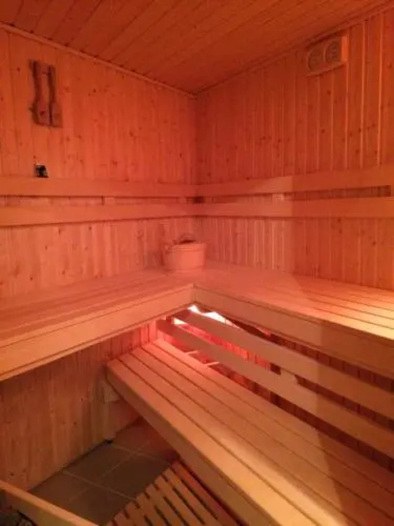 Spacious Guesthouse with Award-Winning Garden