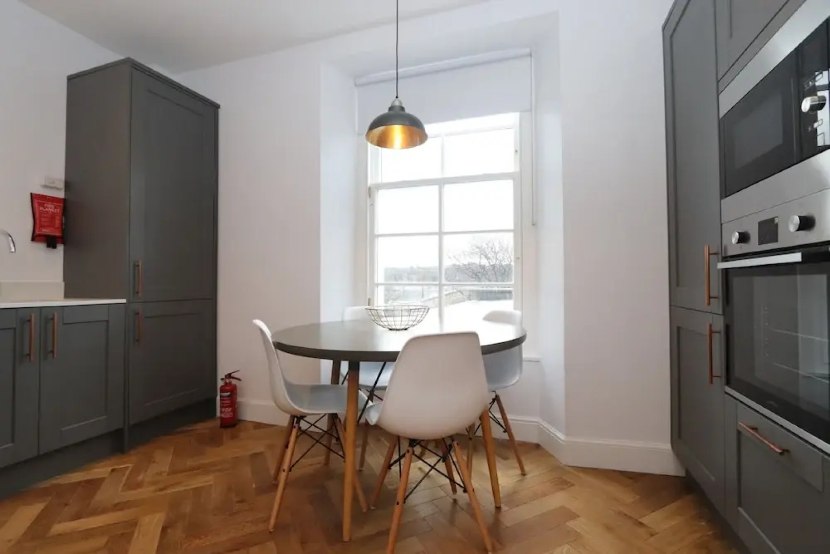 Dollar Apartments at 41