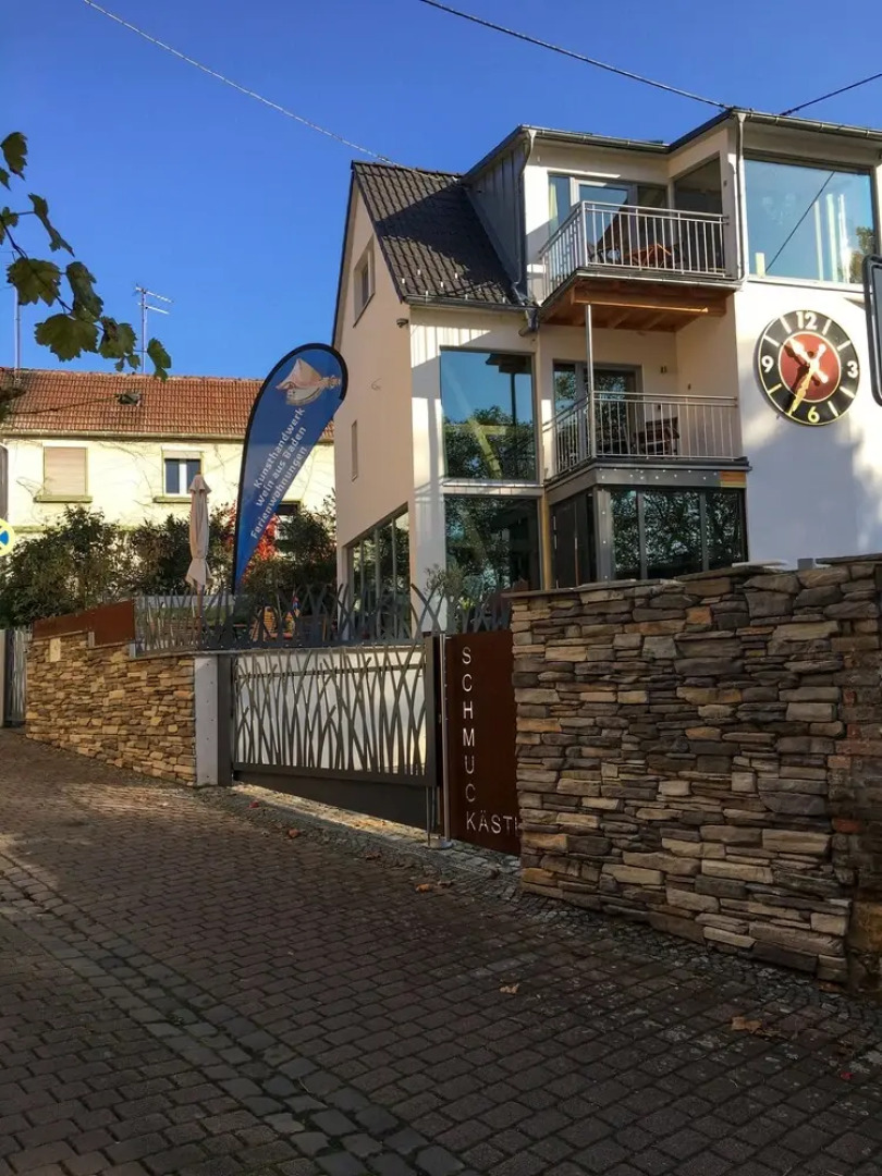 Schmuckkästle am Hafen