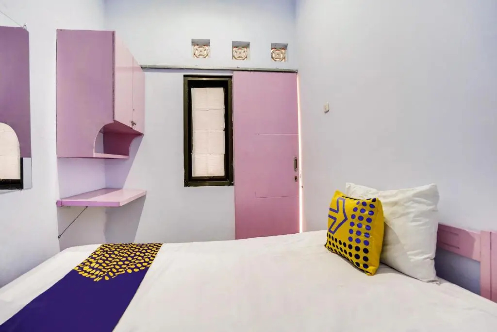 OYO Life 91626 Rr Kost Putri Syariah