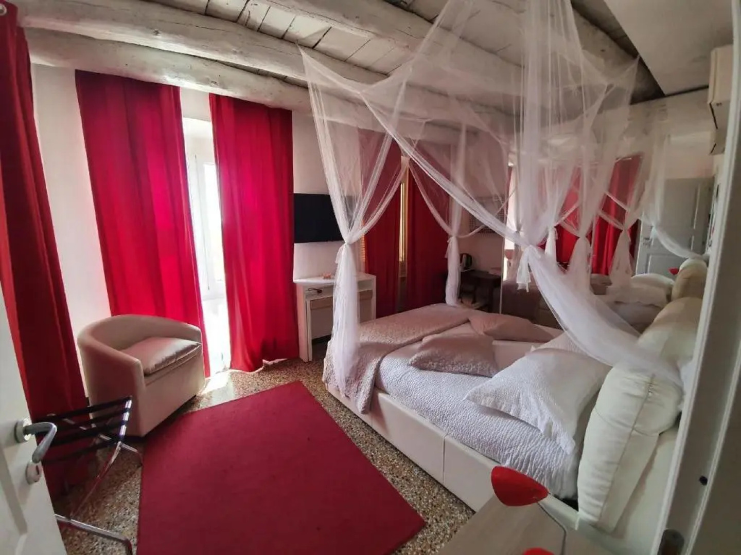 Varazze Suite Sauna E Hammam