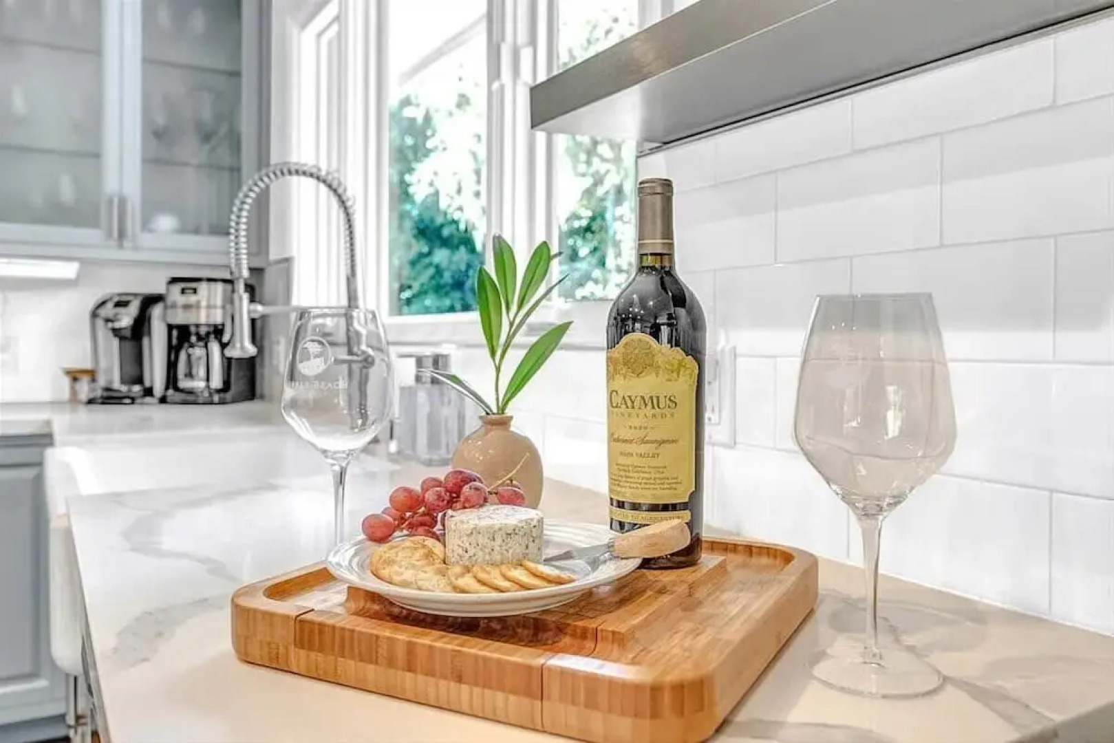 Pebble Beach Barking Seals - 5min Walk to the Beach!