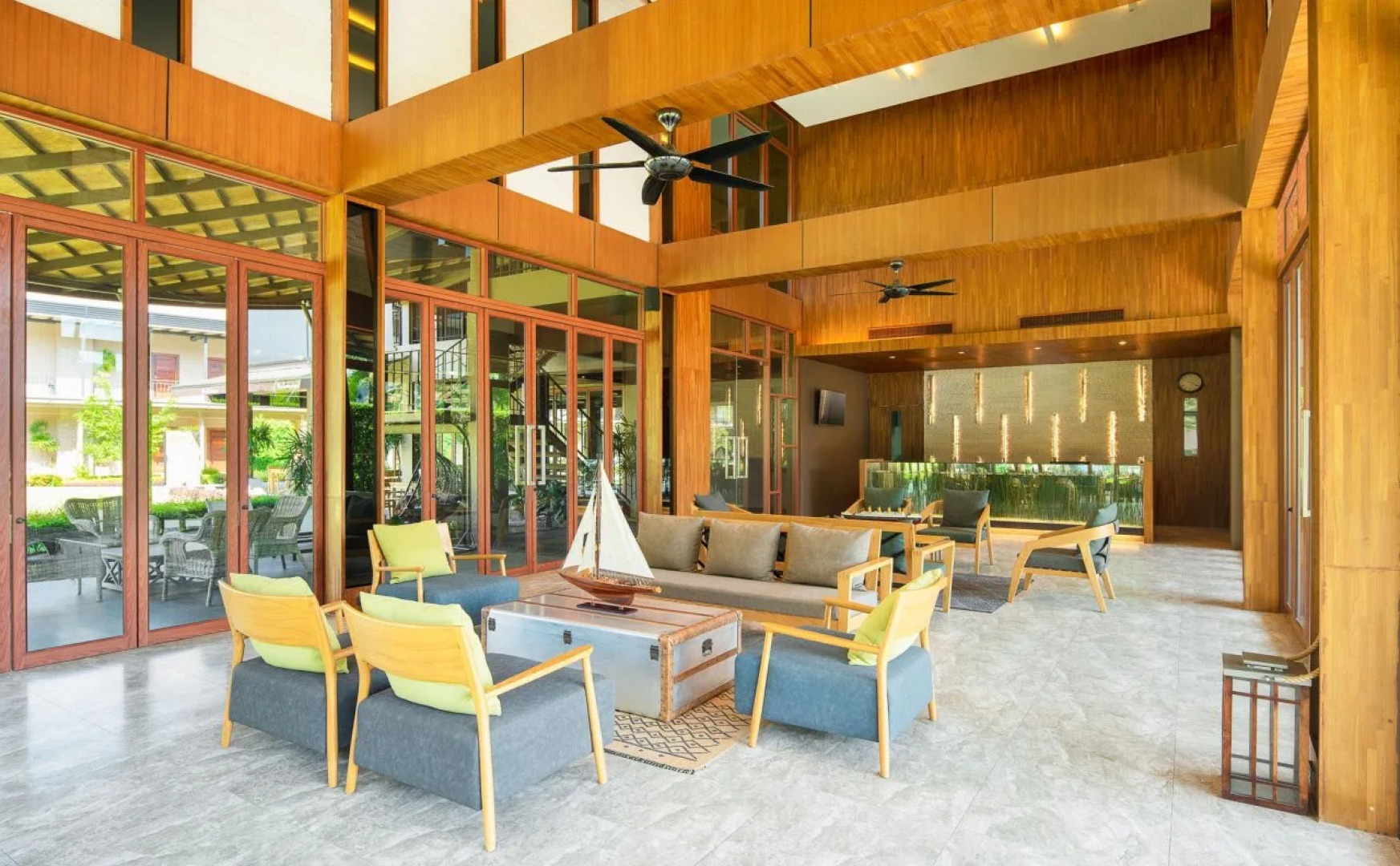 La Isla Pranburi Beach Resort