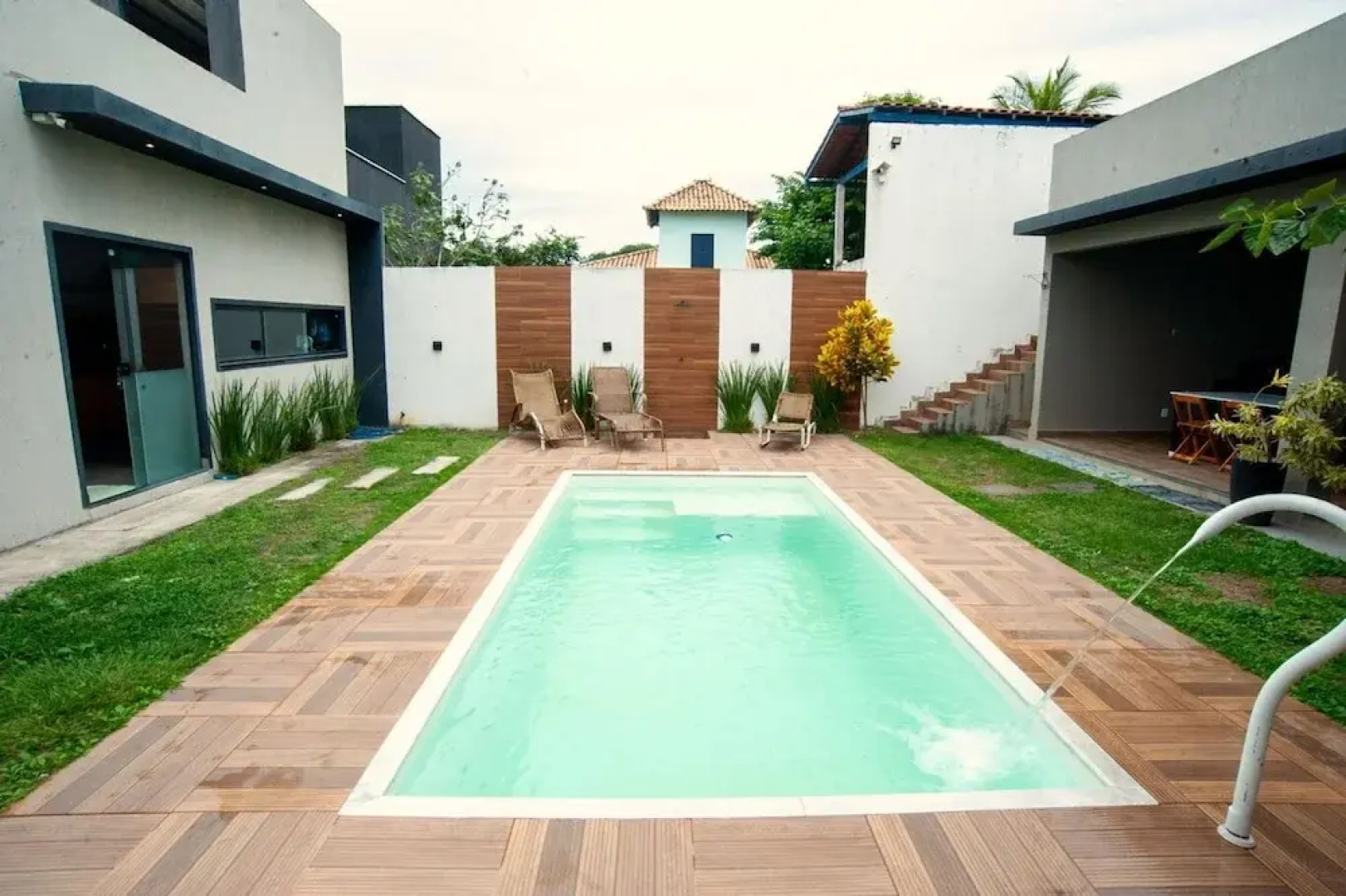 Casa pet Friendly c Piscina Churrasqueira e Wi-fi