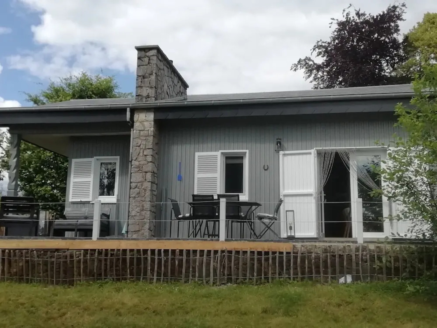 Charming Chalet in Transinne