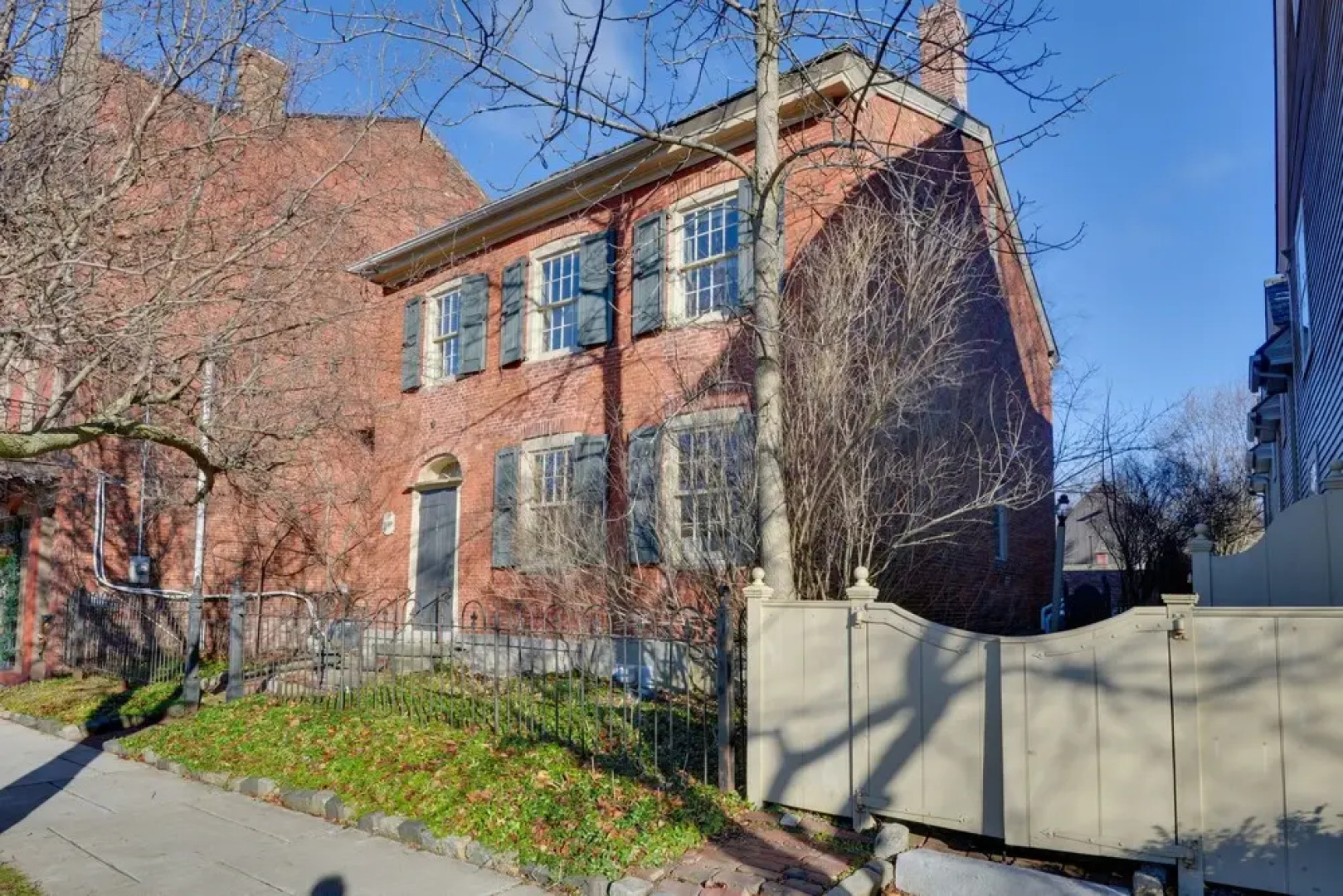 Sackets Harbor Apartment, Walk to Lake Ontario!