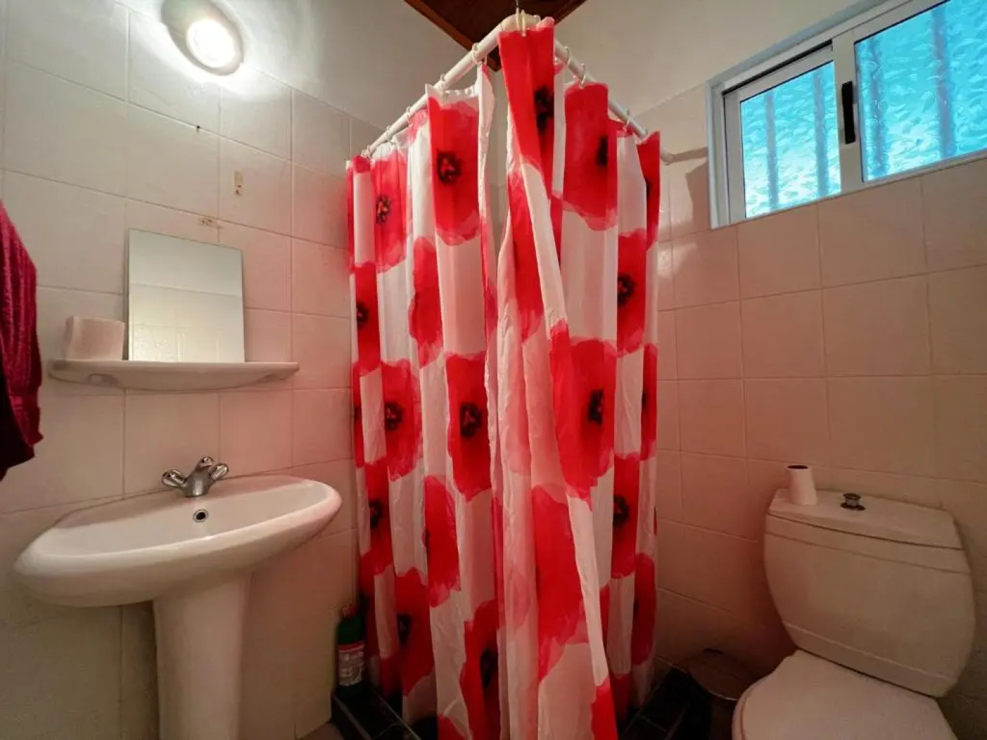 Sea View Spacious Private Villa in Lapta