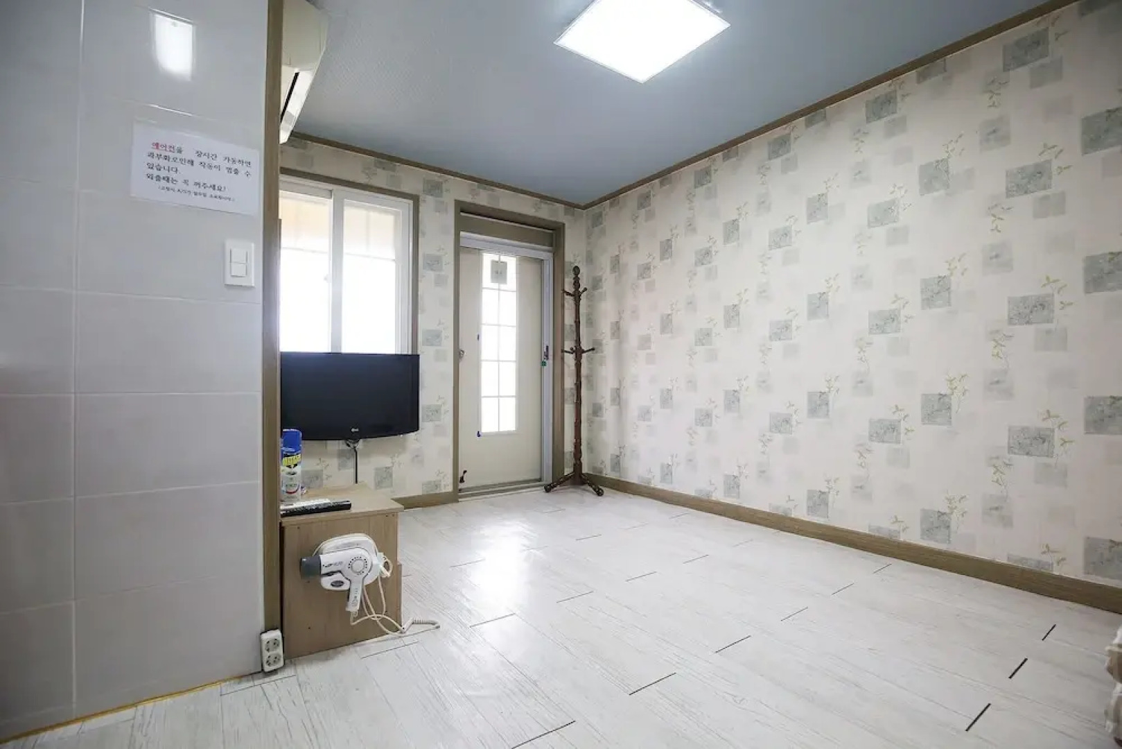 Taean Subichi Castle Pension