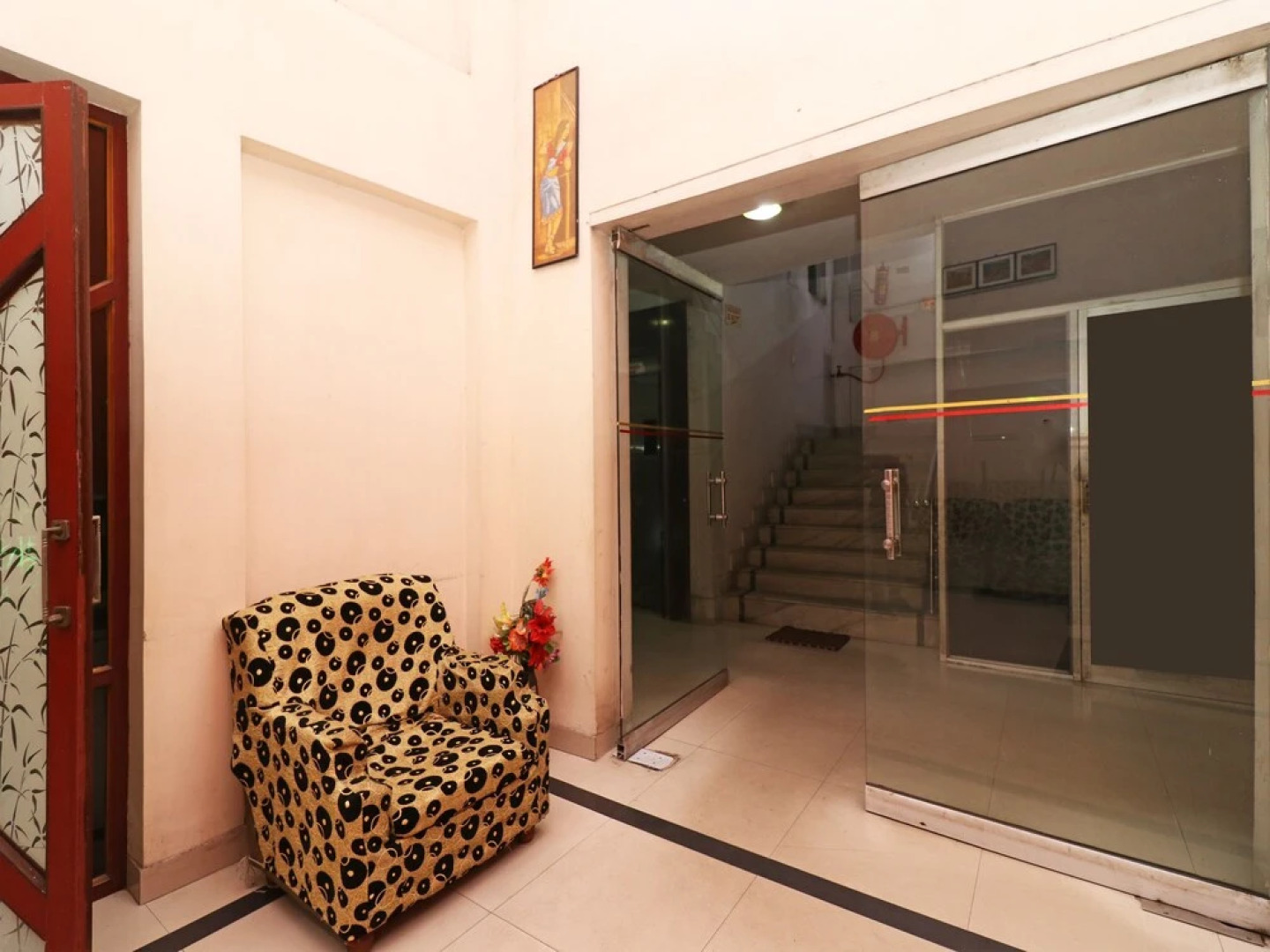 OYO 18838 Hotel Ta-tin