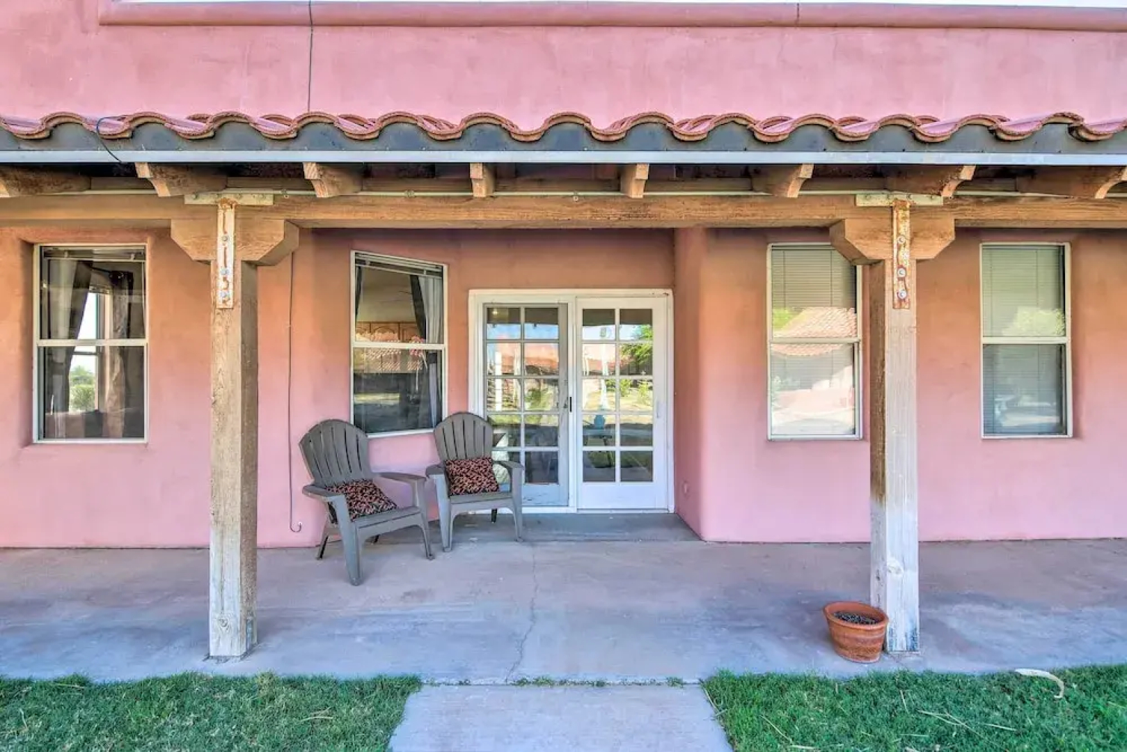 Rejuvenating Retreat w/ Ideal Eloy Location!