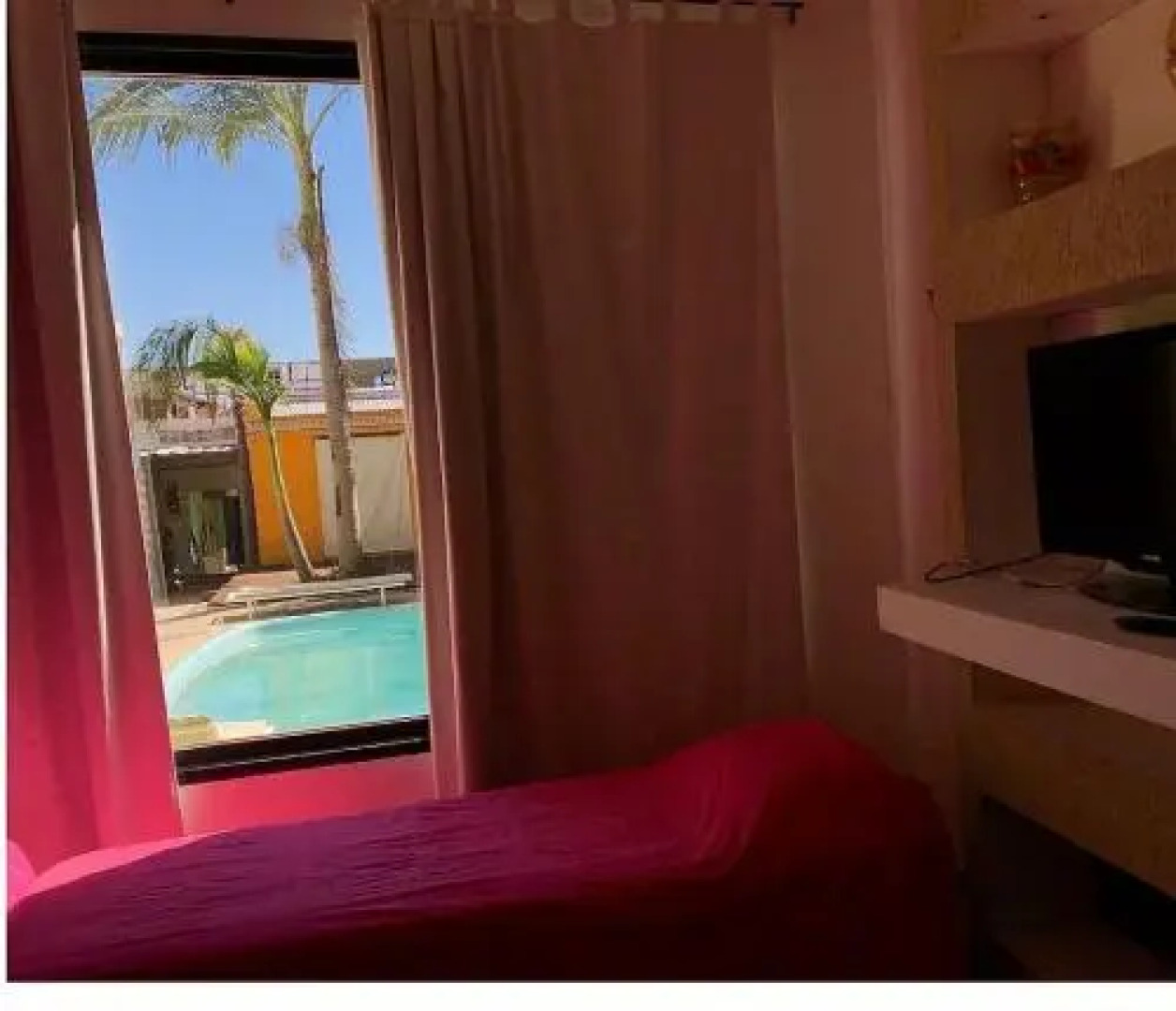 Las Mananitas Casa Hotel