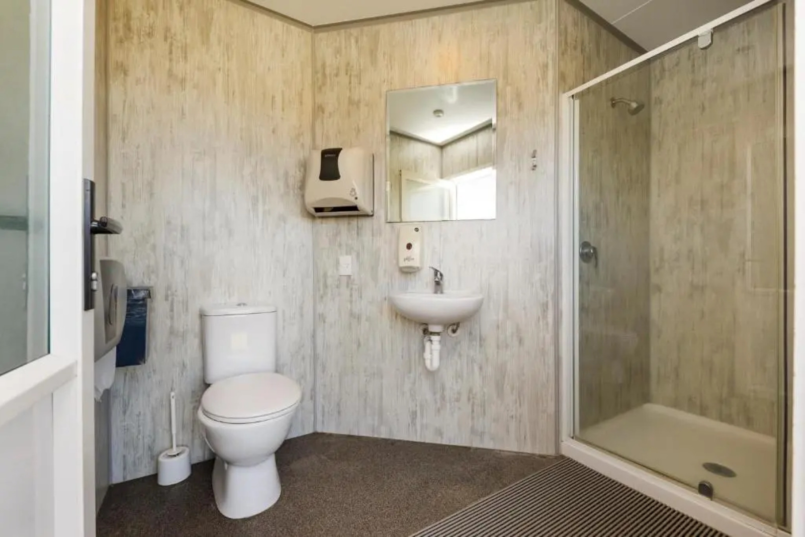 Foxton Beach TOP 10 Holiday Park