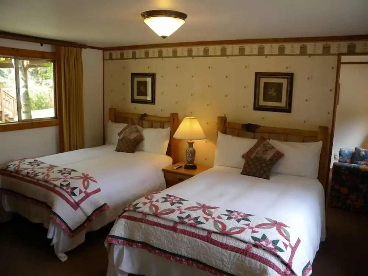 Redstone Cliffs Lodge