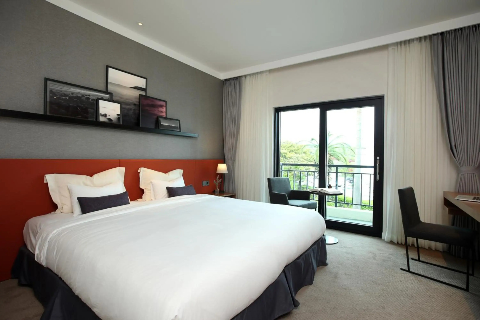 The Suites Hotel Jeju