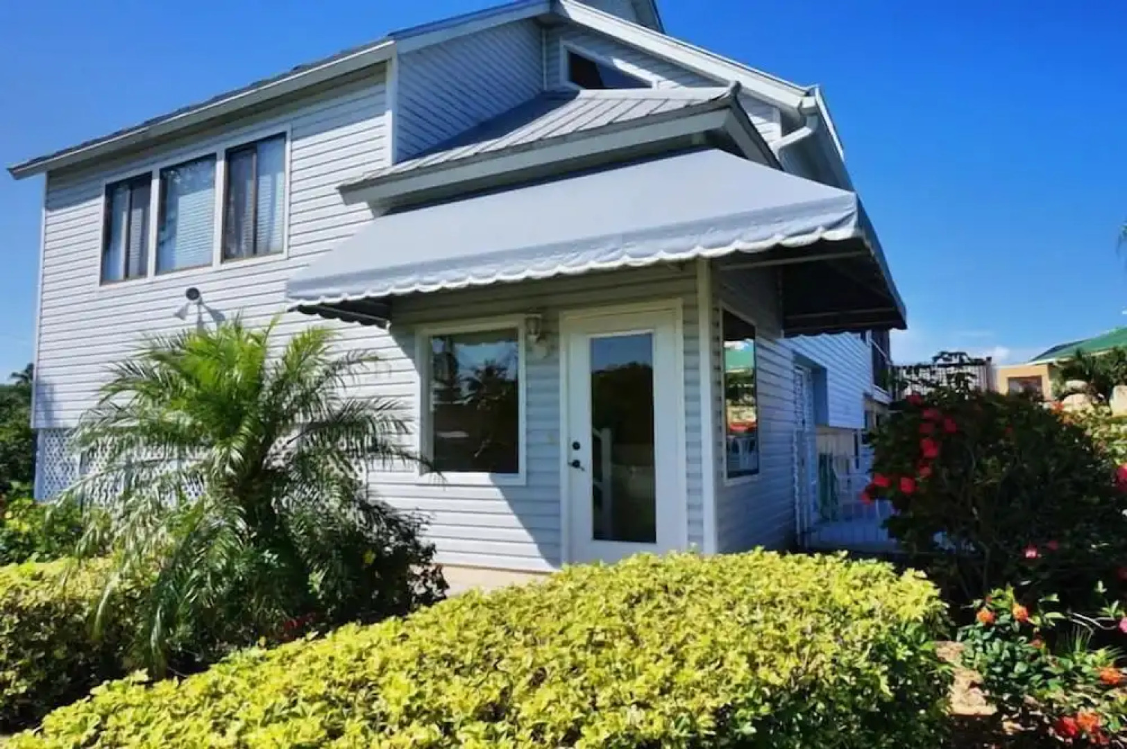 KEN407 5 Bedroom Holiday Home by Marco Naples Vacation Homes