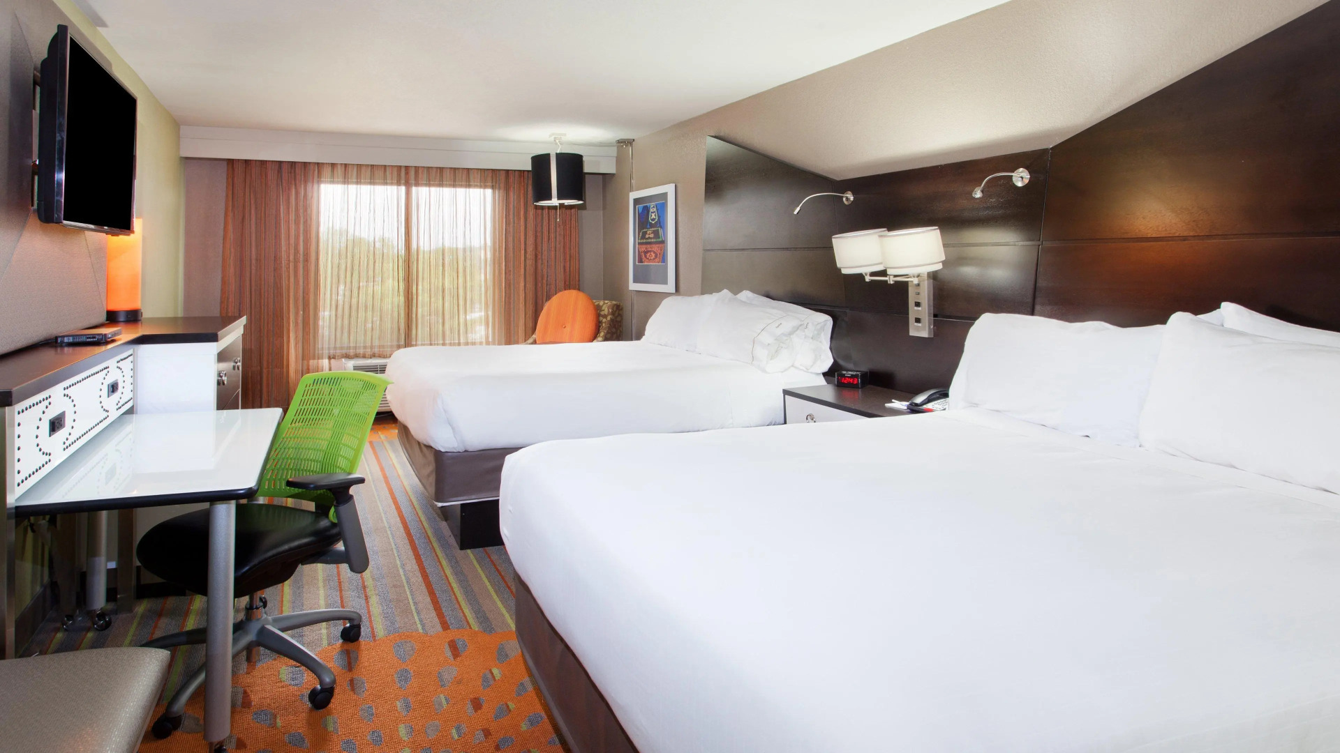 Holiday Inn Express Atlanta Galleria - Ballpark Area by IHG