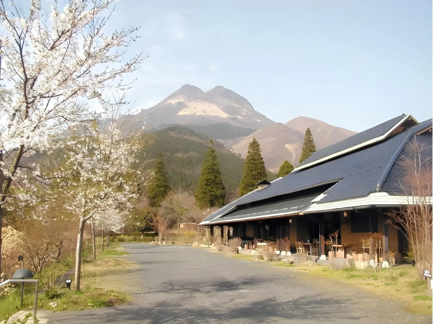 Yufuin Baien Garden Resort