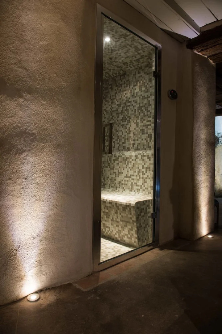 Villa with pool and SPA in Langhe