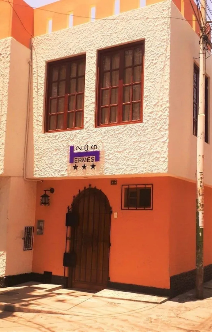 Hermes 205 Life Style