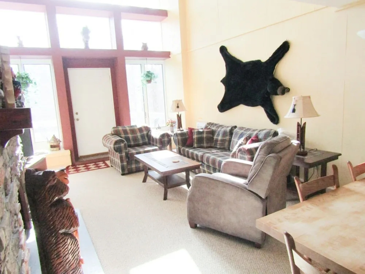 High Ceiling Skyleaf A9 Condo with Fireplace by RedAwning