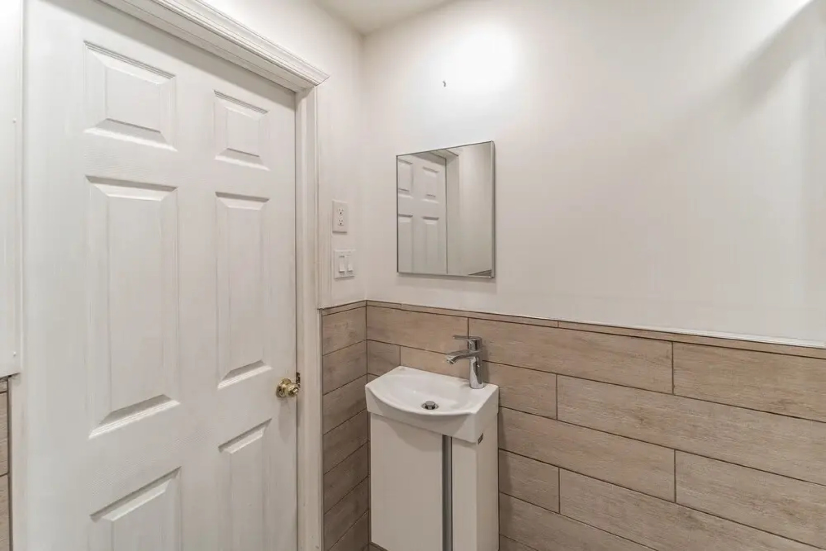 Studio Apartment Close To Everything Apts