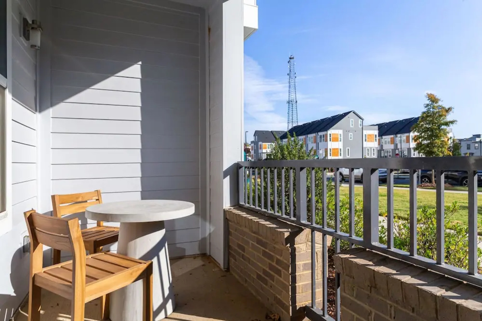 Kasa FreeMoreWest Charlotte