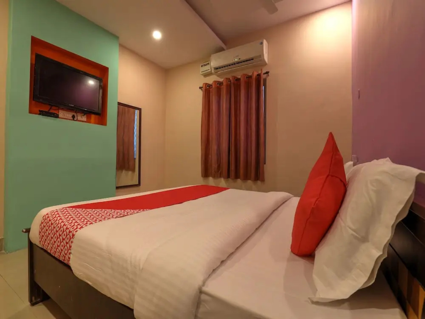 OYO 14027 Dsr Residency