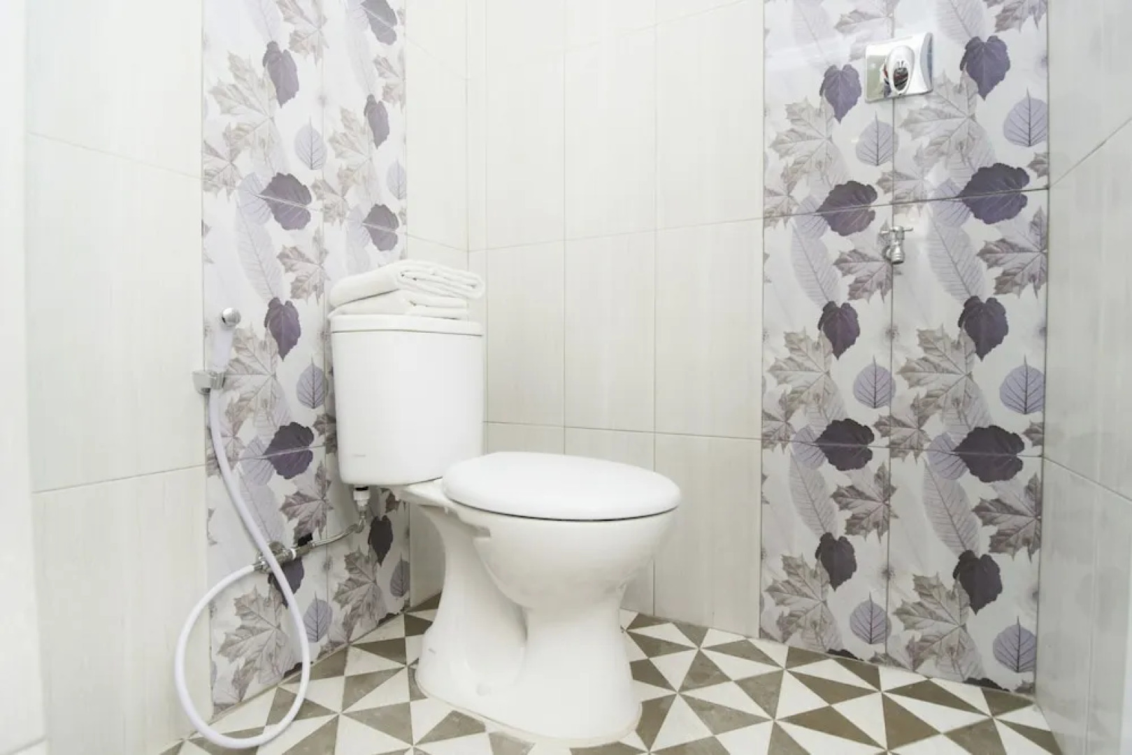 OYO 1909 Edelweiss Residence Syariah