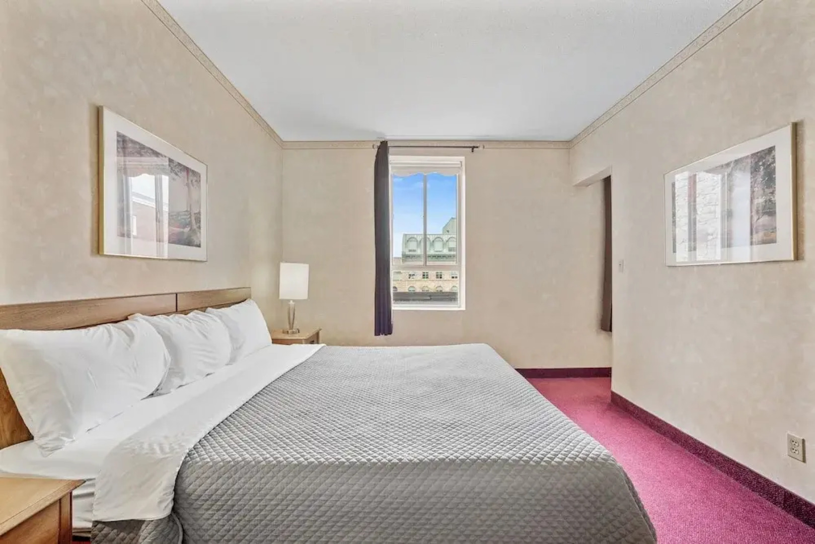 Royal Inn and Suites at Guelph