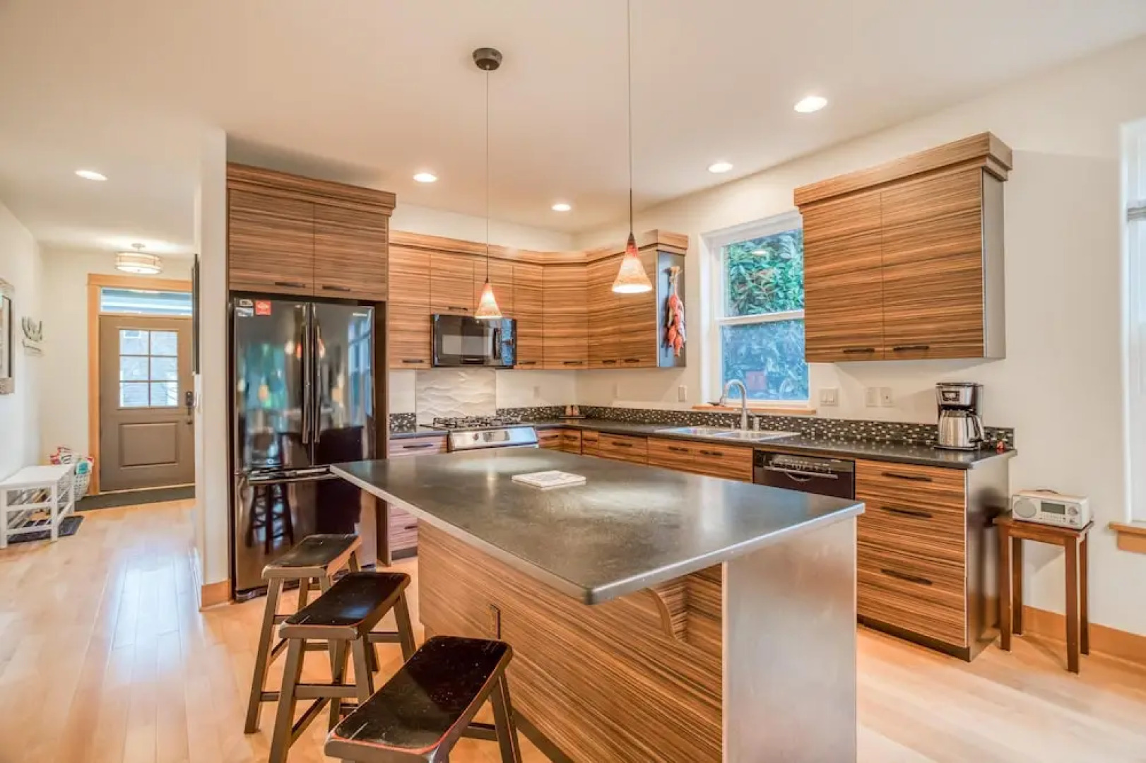 Short Walks (MCA 983)