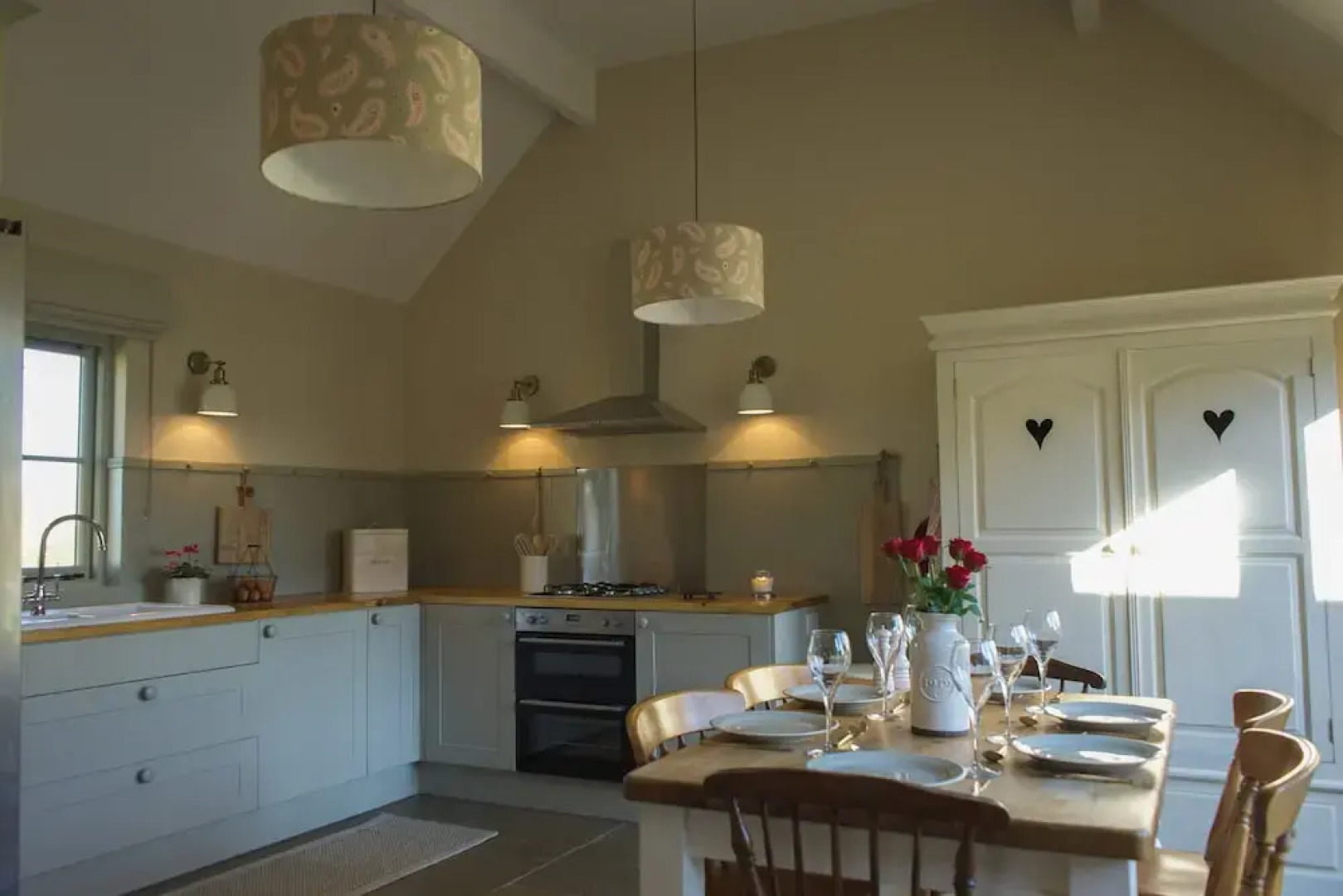 Classic Cotswolds Getaway in Radcot