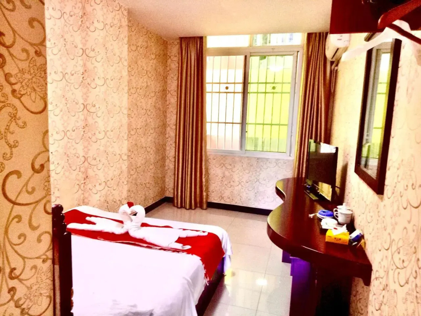 Xishuangbanna Aerial Garden Jinjiangnan Mekong River South Business Hotel