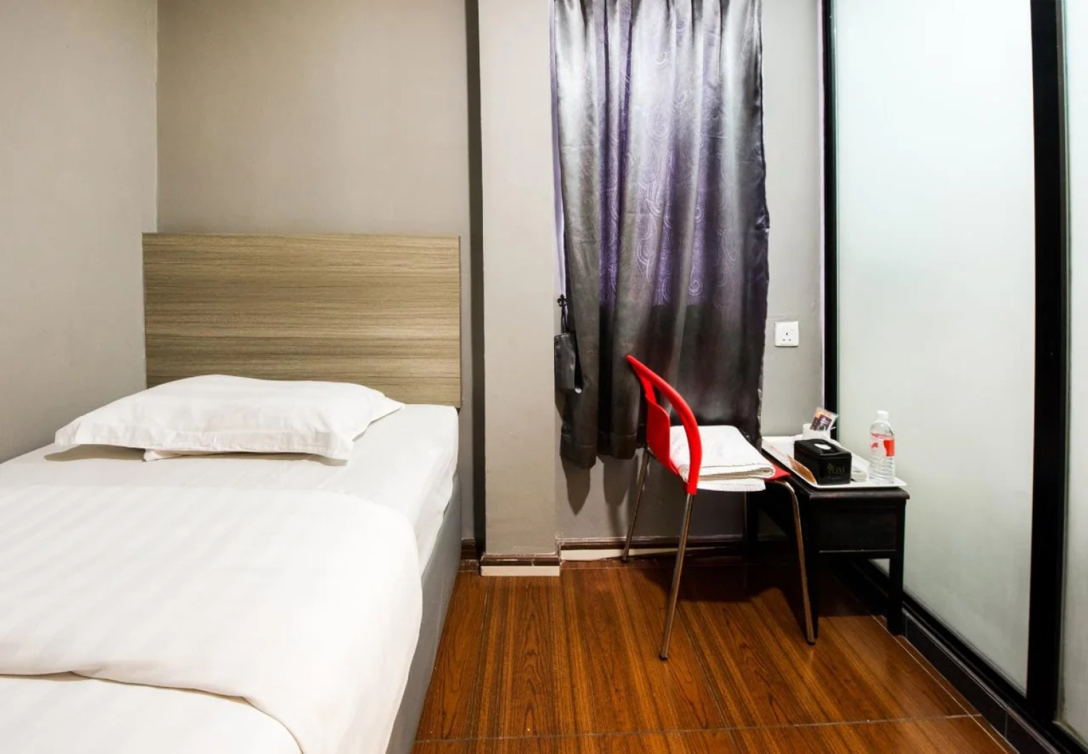 OYO 383 V3 Hotel Nusajaya