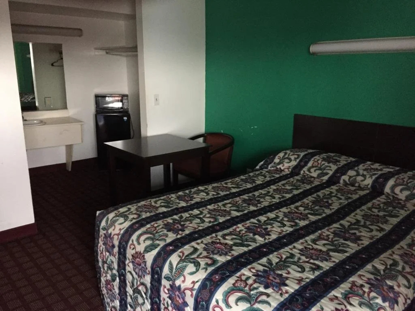 Budget Inn Elizabeth