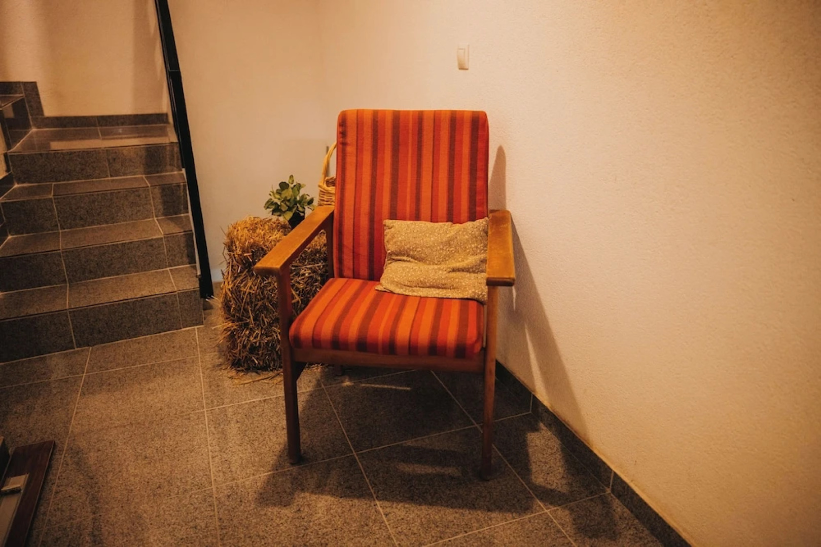 Plis Room - Old Bazaar