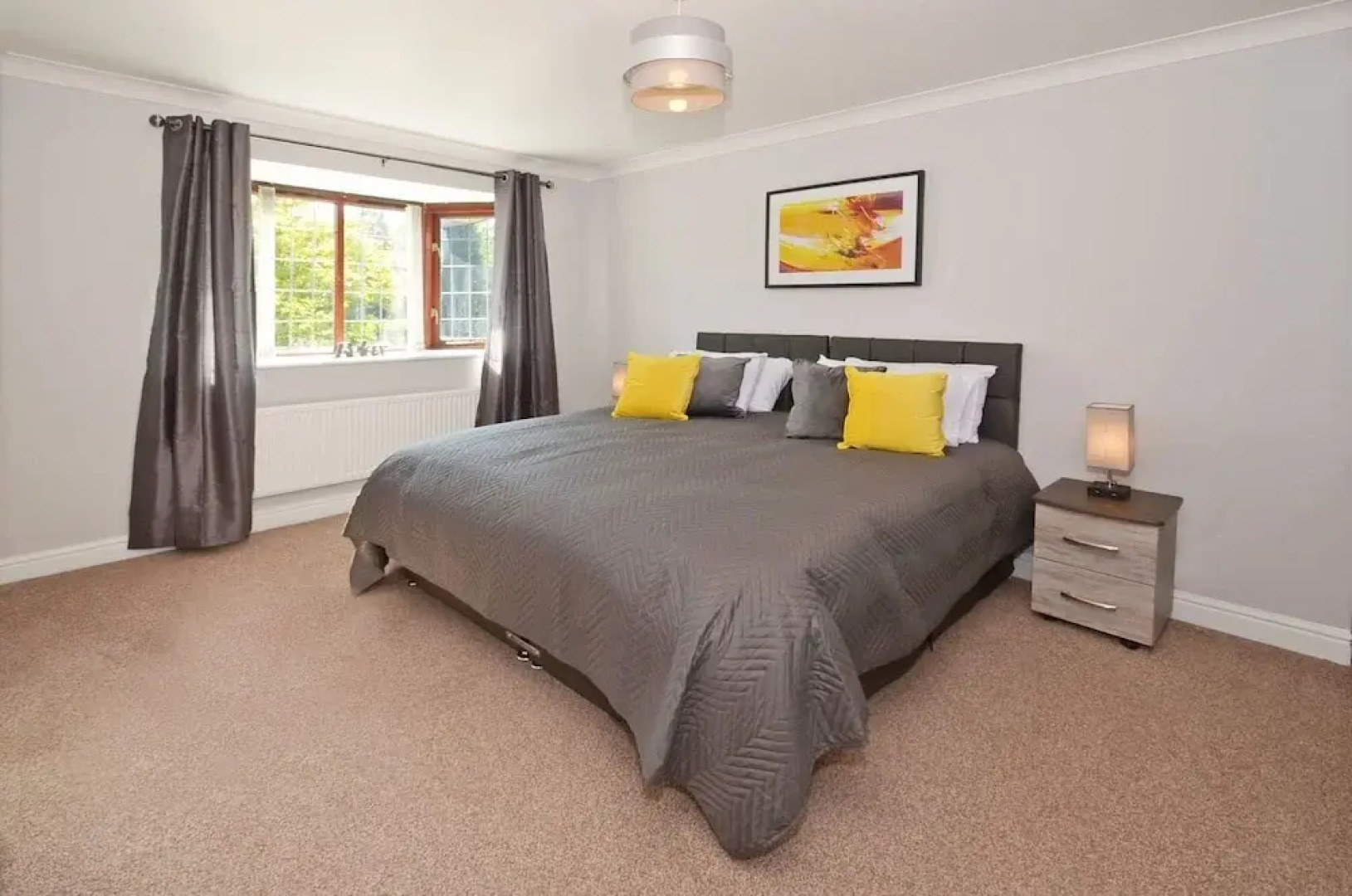 Ideal for Alton Towers, Staffordshire and The Peak District