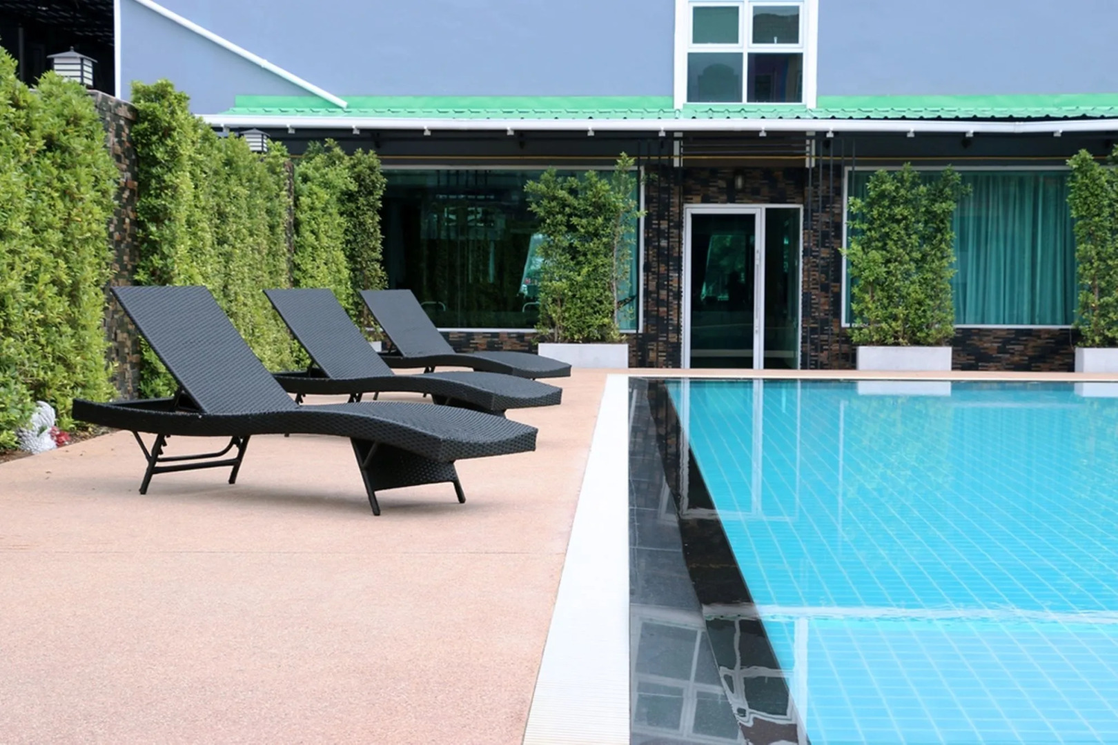 Blue Sky Residence Airport