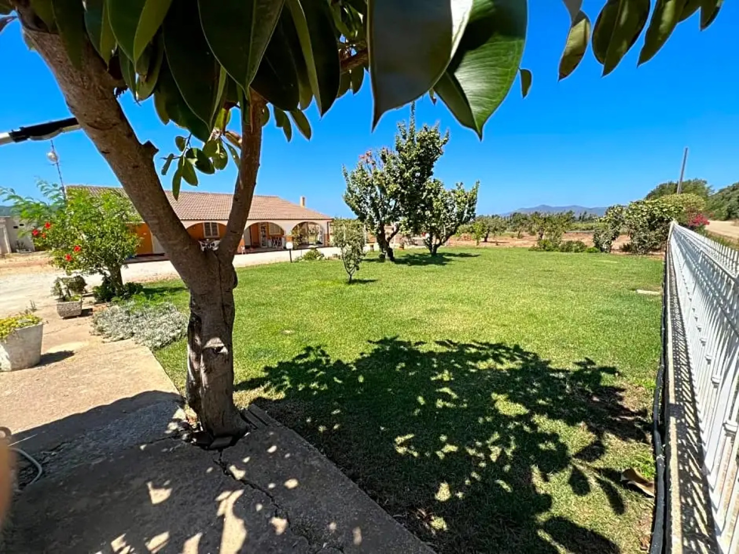 The Arches House IUN F1092