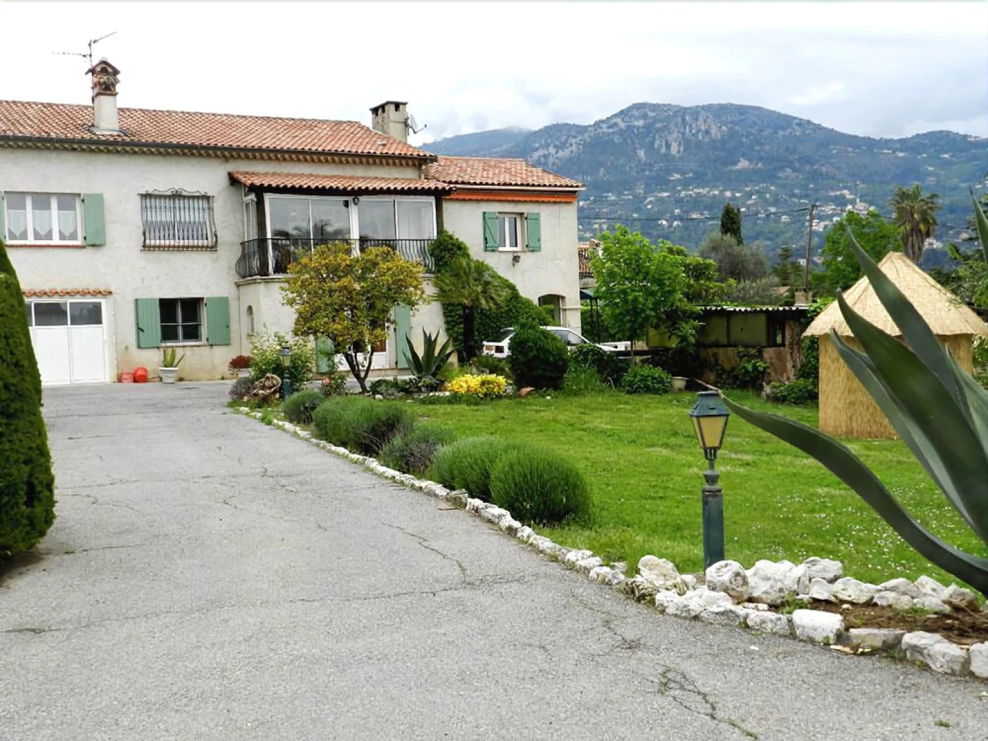 Au Plan de Carros by Gites de France