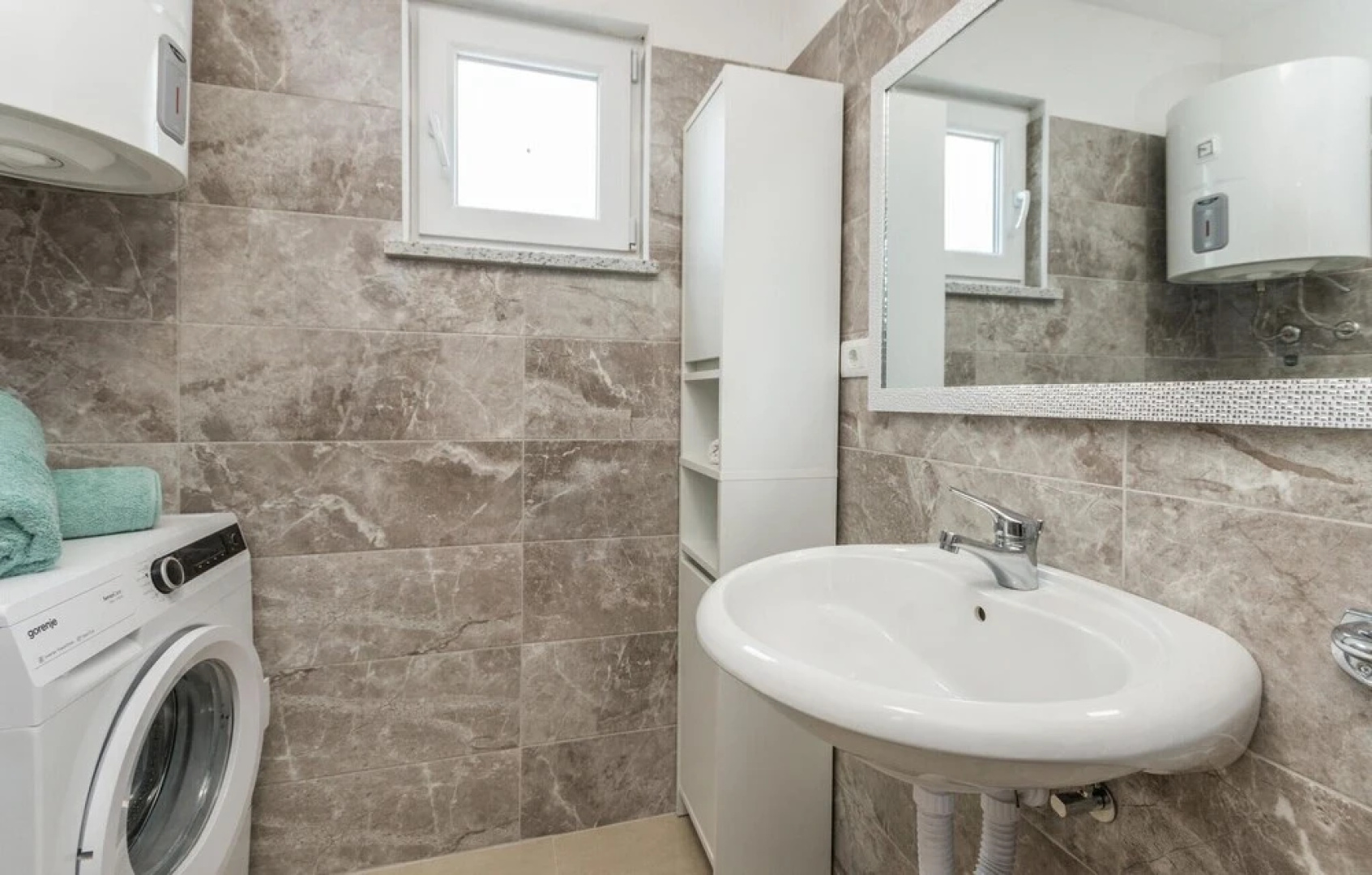 Nice Home in Rastane Donje With Outdoor Swimming Pool, Wifi and 3 Bedrooms