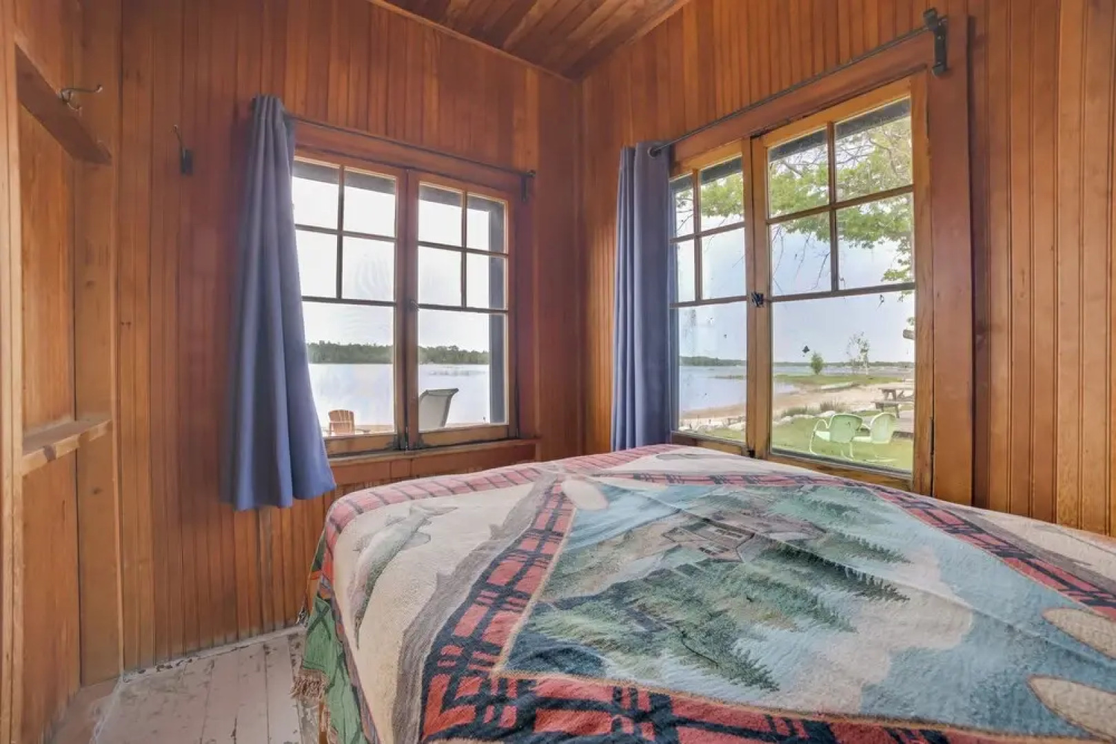 Les Cheneazu Island Hideaway w/ Community Perks!