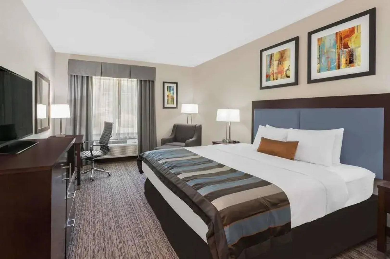 Wingate by Wyndham Asheville Airport