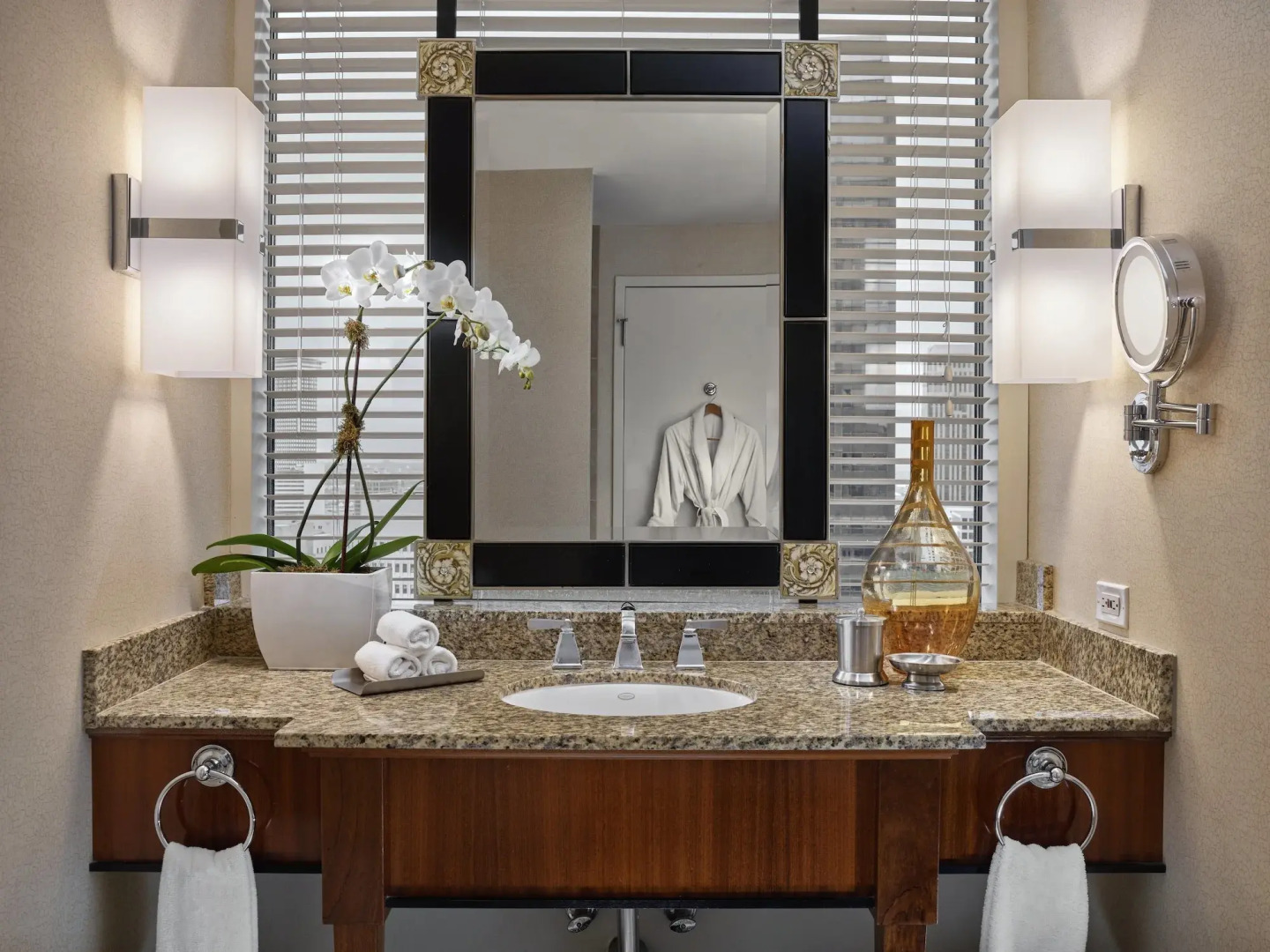 Loews New Orleans Hotel